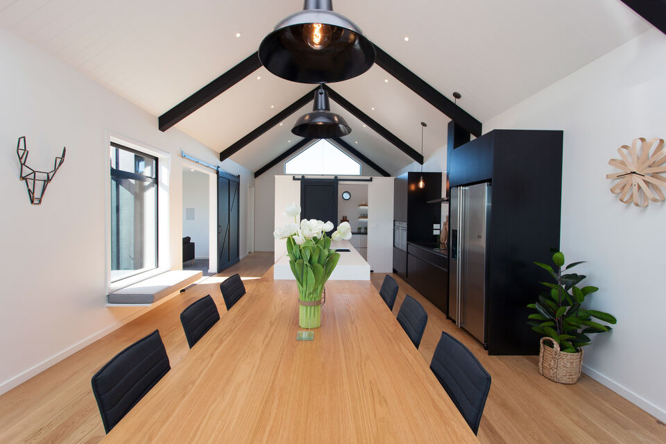 Residential interior kitchen lighting